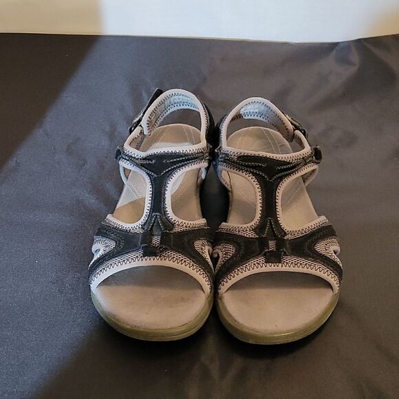 CLARKS IN MOTION COMFORT WALKING WOMEN"S SANDAL - Picture 2 of 12